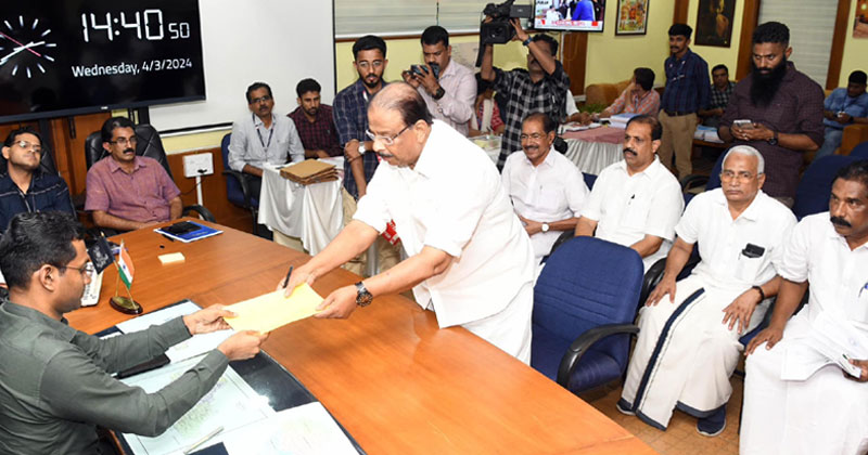 കണ്ണൂരിലെ യുഡിഎഫ് സ്ഥാനാർത്ഥി കെ. സുധാകരന്‍ പത്രിക സമർപ്പിച്ചു