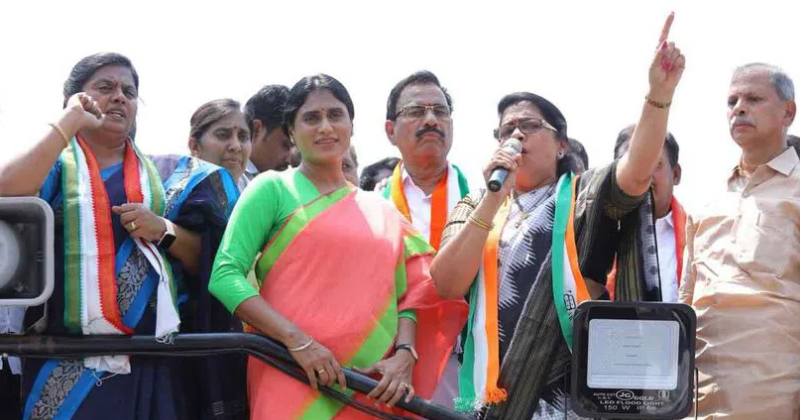 മുന്‍ കേന്ദ്രമന്ത്രിയും വൈഎസ്ആർസിപി നേതാവുമായ കിള്ളി കൃപാ റാണിയും പ്രവര്‍ത്തകരും കോൺഗ്രസിൽ ചേര്‍ന്നു
