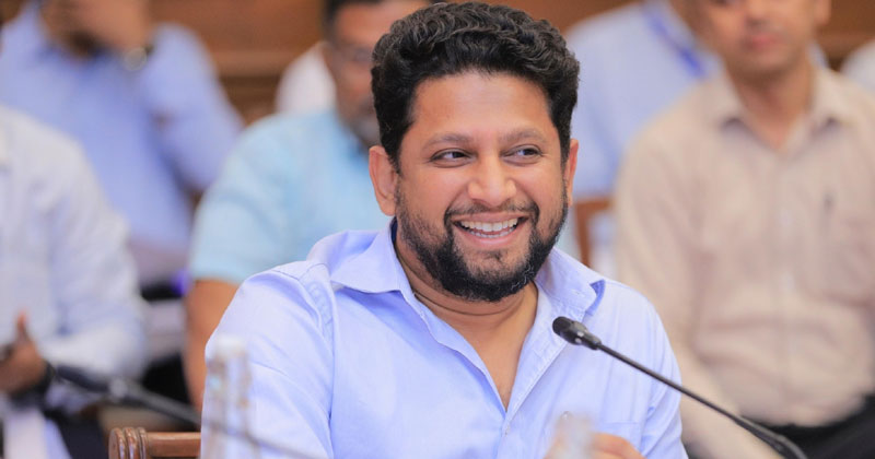 ഇംഗ്‌ളീഷിലോ ഹിന്ദിയിലോ സംസാരിച്ചാല്‍ സ്ഥാനാര്‍ത്ഥിത്വം പിന്‍വലിക്കാം; എതിർ സ്ഥാനാർത്ഥികളുടെ വിദ്യാഭ്യാസ യോഗ്യതയെ പരിഹസിച്ച് ബിജെപി