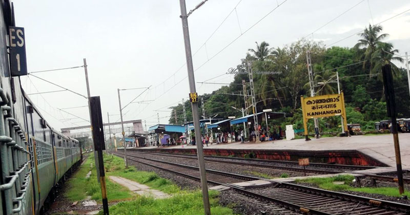 ഡ്യൂട്ടി സമയം കഴിഞ്ഞു, തെറ്റായ ട്രാക്കില്‍ ഗുഡ്സ് ട്രെയിന്‍ നിർത്തിയിട്ട് ലോക്കോ പൈലറ്റ് പോയി; സംഭവം കാഞ്ഞങ്ങാട് സ്റ്റേഷനില്‍