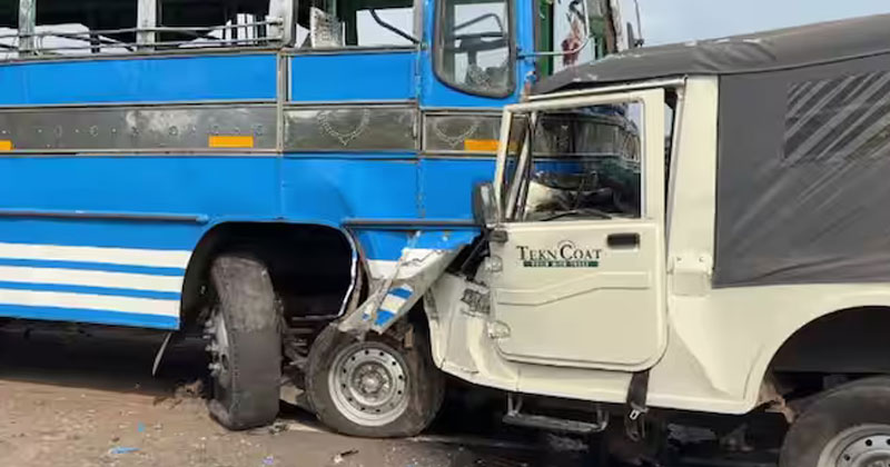 തൃശൂരില്‍ സ്വകാര്യ ബസിലേക്ക് ജീപ്പ് ഇടിച്ചു കയറി; രണ്ടു പേര്‍ മരിച്ചു, അഞ്ചു പേര്‍ക്ക് പരുക്ക്