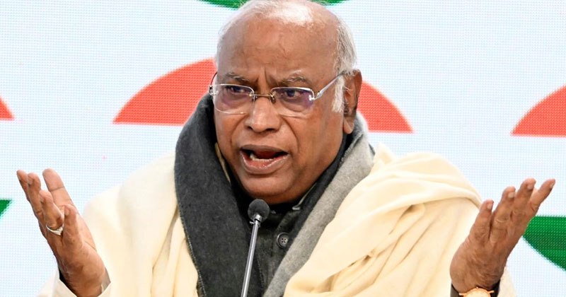 'ഹീനമായ നീക്കം'; ട്രംപിനെതിരായ വധശ്രമത്തെ ശക്തമായി അപലപിച്ച് മല്ലികാർജുന്‍ ഖാർഗെ