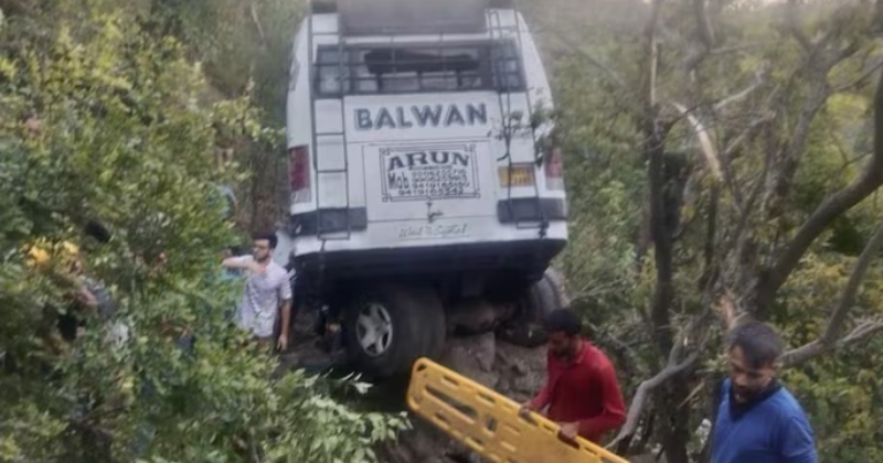 ജമ്മു-കശ്മീരില്‍ തീര്‍ത്ഥാടകര്‍ സഞ്ചരിച്ച ബസിന് നേരെ ഭീകരാക്രമണം; 10 പേര്‍ കൊല്ലപ്പെട്ടു, 33 പേര്‍ക്ക് പരുക്ക്