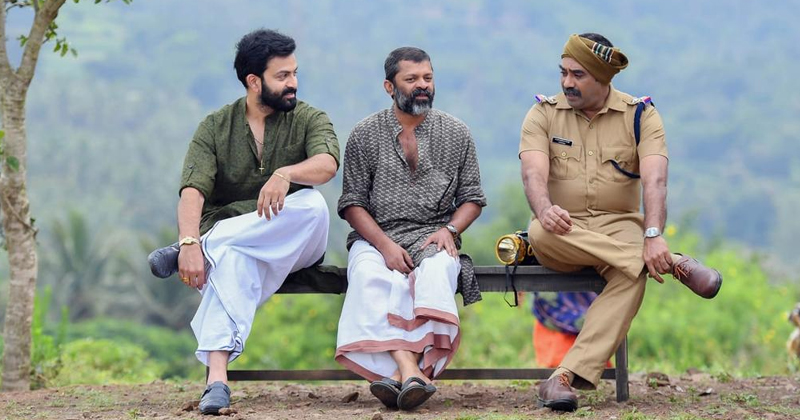 വേറിട്ട തിരക്കഥകള്‍ മലയാളി പ്രേക്ഷകരെ തിയേറ്ററിലേക്കെത്തിച്ചു; ഒരുപാട് കഥകള്‍ ബാക്കിയാക്കി, ഓർമ്മകളില്‍ എന്നും സച്ചി