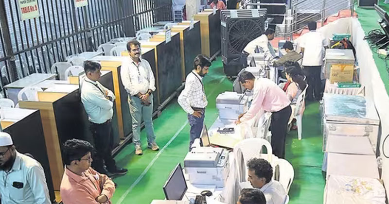 വോട്ടെണ്ണൽ ആരംഭിച്ചു; ആദ്യ ഫലസൂചന 9 മണിയോടെ