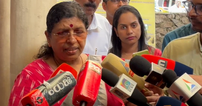നടിയുടെ ആരോപണം അന്വേഷിക്കണം; മന്ത്രി സജി ചെറിയാനെ തള്ളി വനിതാ കമ്മീഷന്‍; സർക്കാരിനോട് റിപ്പോർട്ട് തേടും