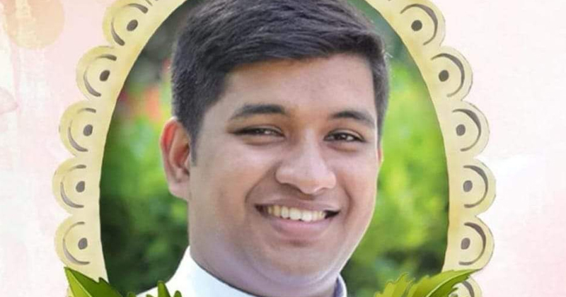 കാസറഗോഡില്‍ ദേശീയ പതാക താഴ്ത്തുന്നതിനിടെ കൊടിമരം ചെരിഞ്ഞ് വൈദ്യുതി ലൈനിൽ തട്ടി; ഷോക്കേറ്റ് വൈദികൻ മരിച്ചു