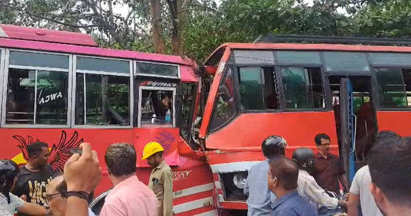 കോഴിക്കോട് അത്തോളിയിൽ സ്വകാര്യ ബസുകൾ കൂട്ടിയിടിച്ച് അപകടം; 50ഓളം പേർക്ക് പരുക്ക്, ഡ്രൈവര്‍മാരുടെ നില ഗുരുതരം