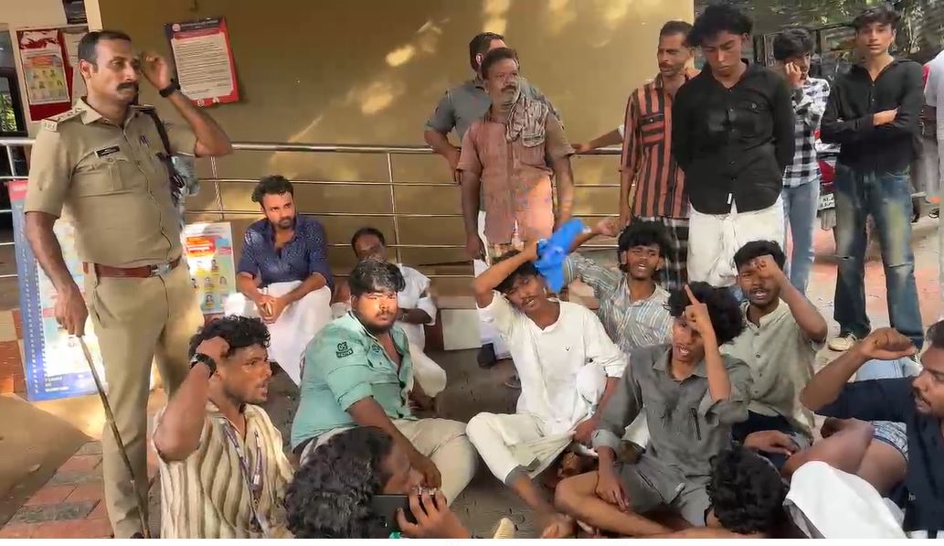 കേരള സര്‍വകലാശാല കോളേജ് യൂണിയന്‍ തിരഞ്ഞെടുപ്പ്; കെഎസ്‌യു ജയത്തില്‍ വിറളി പൂണ്ട് എസ്എഫ്‌ഐ; മന്നാന്നിയ കോളേജില്‍ കെഎസ് യു പ്രവര്‍ത്തകര്‍ക്ക് എസ്എഫ്‌ഐ മര്‍ദനം