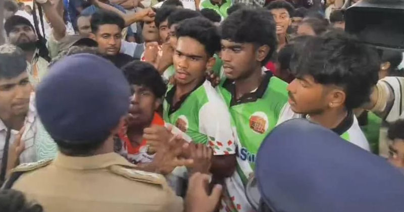 'മാധ്യമങ്ങള്‍ ഇല്ലായിരുന്നുവെങ്കില്‍ ഞങ്ങള്‍ കാണിച്ചു തന്നേനേ'; സംസ്ഥാന സ്കൂൾ കായികമേളയിൽ വിദ്യാർത്ഥികളെ പോലീസ് മർദിച്ചതായി പരാതി