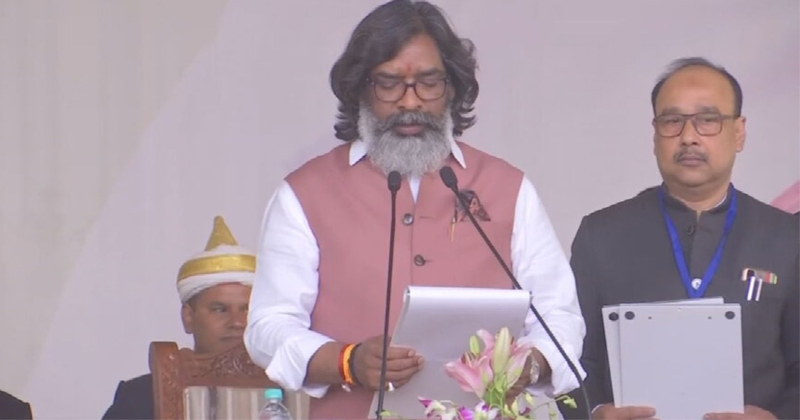ജാർഖണ്ഡിന്‍റെ 14-ാമത് മുഖ്യമന്ത്രിയായി ഹേമന്ത് സോറൻ സത്യപ്രതിജ്ഞ ചെയ്തു