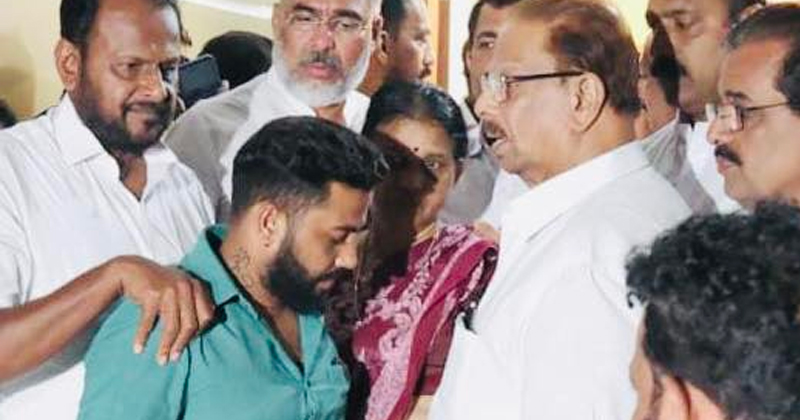 K.SUDHAKARAN MP| 'സംഭവം അറിഞ്ഞപ്പോള്‍ മനസുകൊണ്ട് തളര്‍ന്നുപോയി'; കസ്റ്റഡി മര്‍ദനം നേരിട്ട സുജിത്തിനെ സന്ദര്‍ശിച്ച് കെ. സുധാകരന്‍ എം.പി